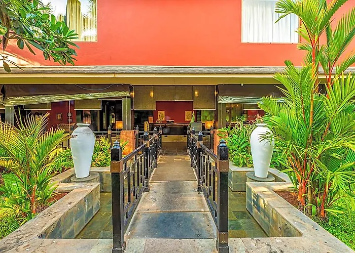O Hotel Goa Candolim Beach